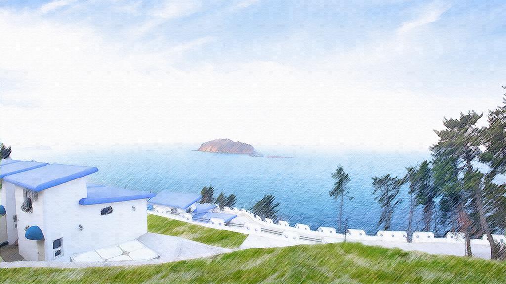 Blue & White Pension นัมแฮ ภายนอก รูปภาพ