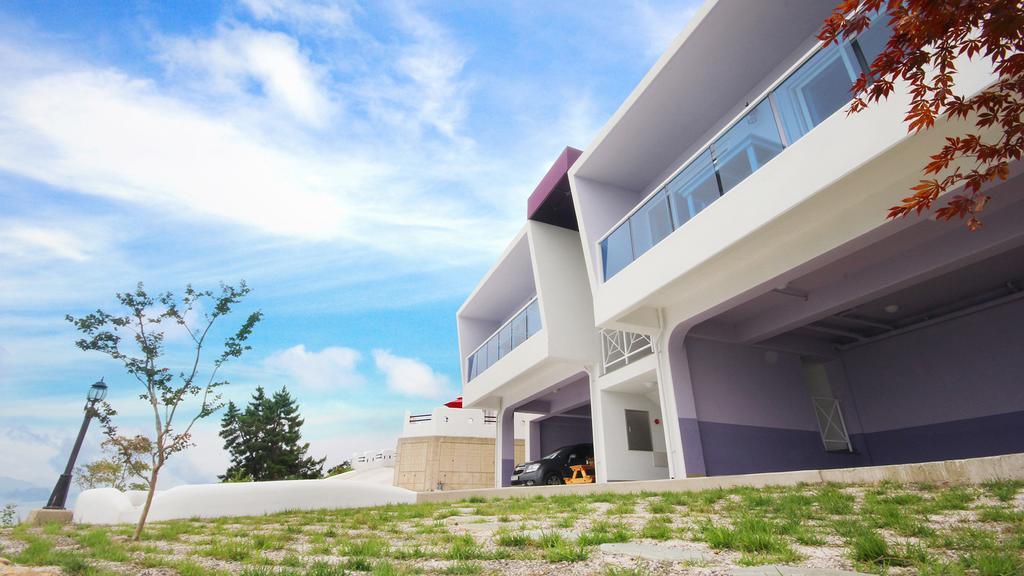 Blue & White Pension นัมแฮ ภายนอก รูปภาพ